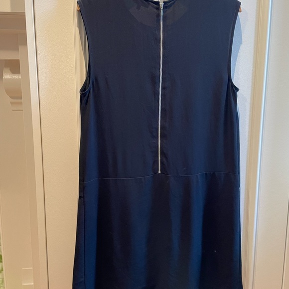 Aritzia T. Babaton Reece Black Silk Crepe Drop Waist Dress Size 10 - Picture 4 of 4